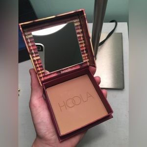 Hoola bronzer from benefit, in a size jumbo